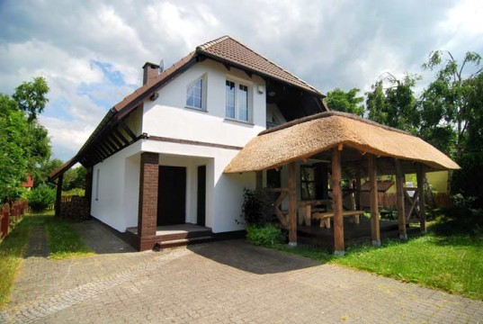 Domek letniskowy – luksusowy dom w otoczeniu zieleni Rowy - domek letniskowy